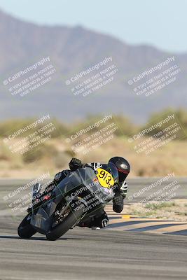 media/Oct-04-2025-CVMA (Sat) [[408bcdd6e4]]/Race 14-500-400-350 Supersport/